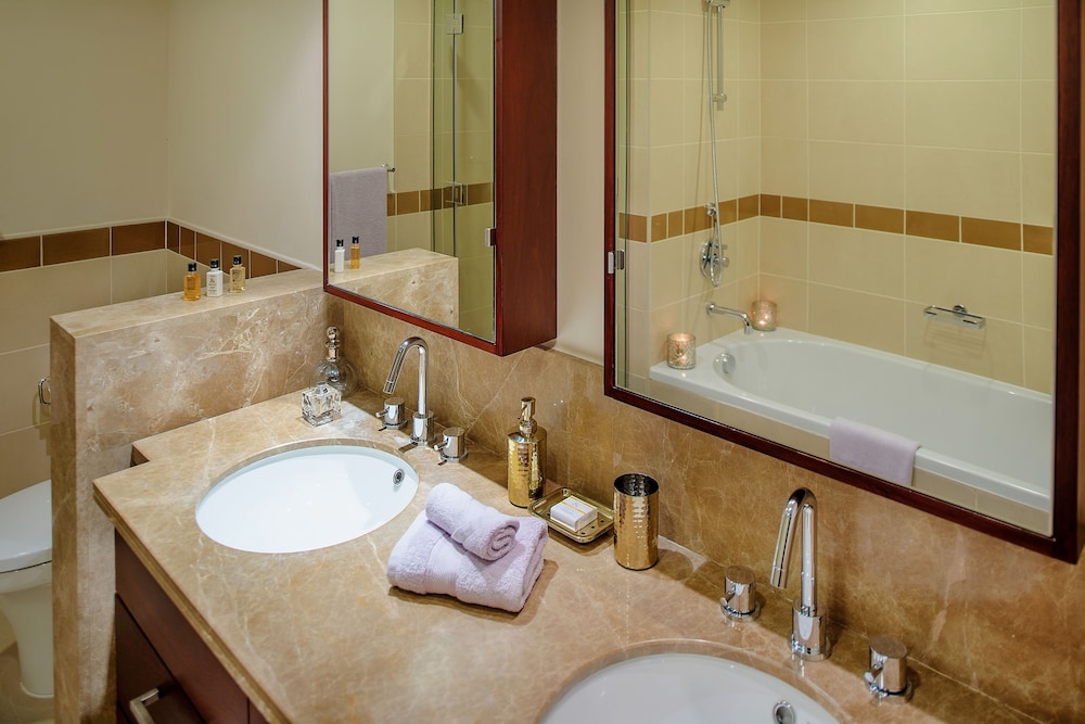 Dream Inn Dubai – 29 Boulevard with Private Terrace