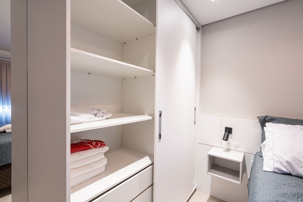 Incr vel Apartamento com Wi-fi na Praia Brava SC