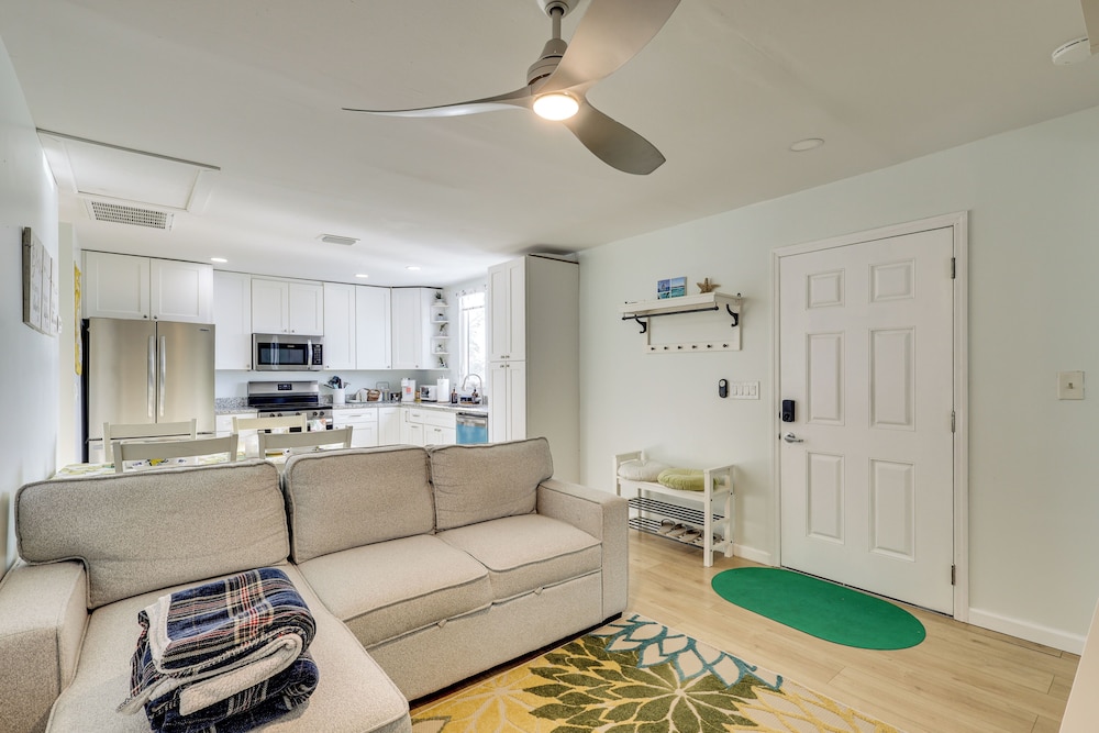 Private Beach: 'hidden Shack By the Bay' in Ruskin