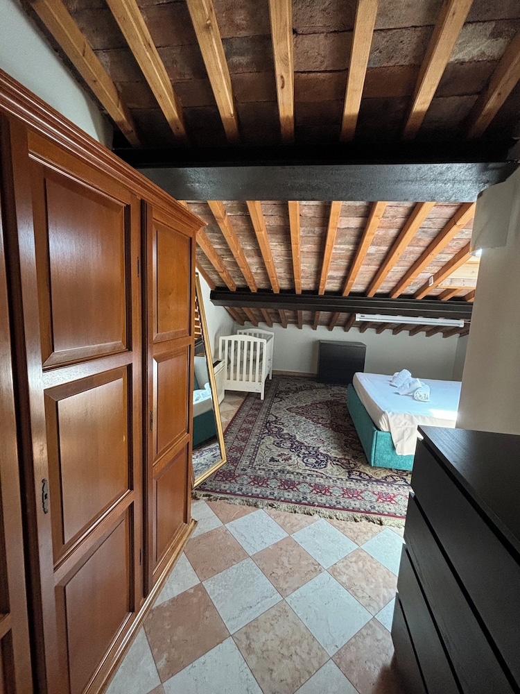 You & Me Corporation Home Verona Centro