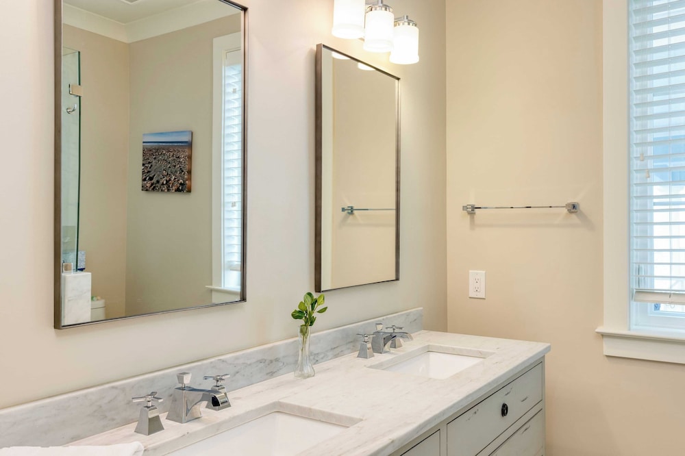 Sleeps 48, 2 Homes w/ Private Beach Access Bradley Circle Buyout by Avantstay