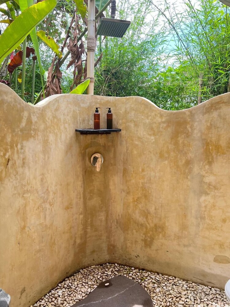 Swarma Villa Ubud Near Monkey Forest