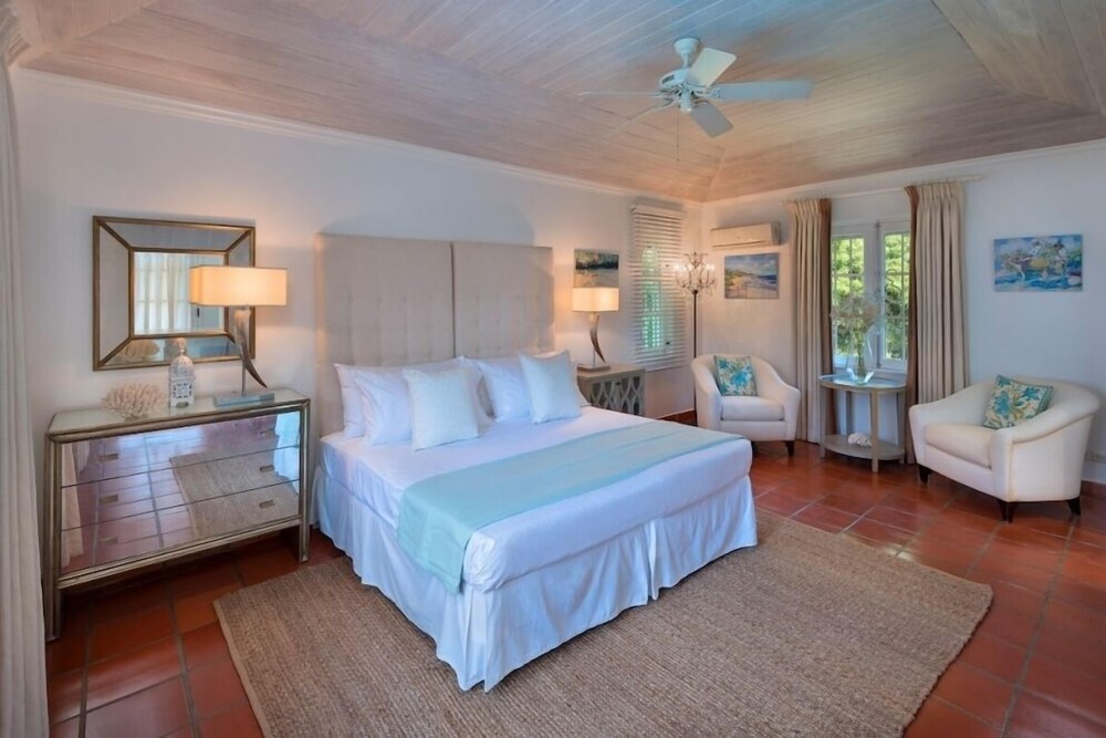 Villa Elsewhere
