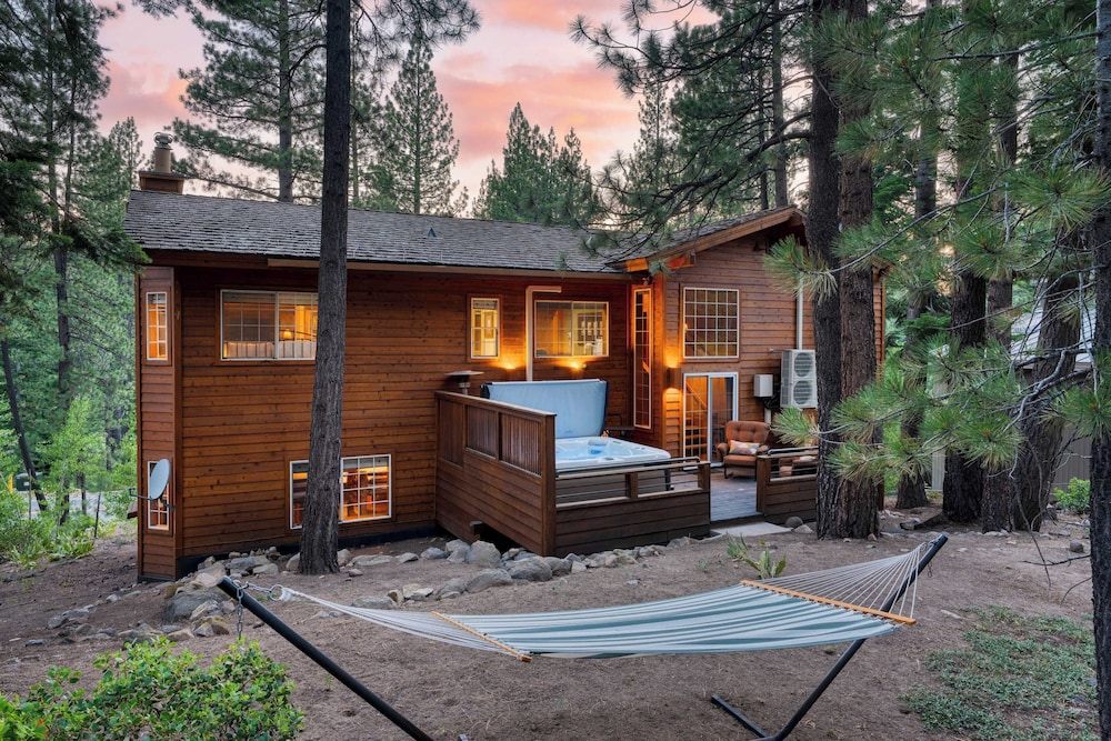 Northstar Haven Cozy-chic Retreat Near Lake Tahoe & Downtown Truckee