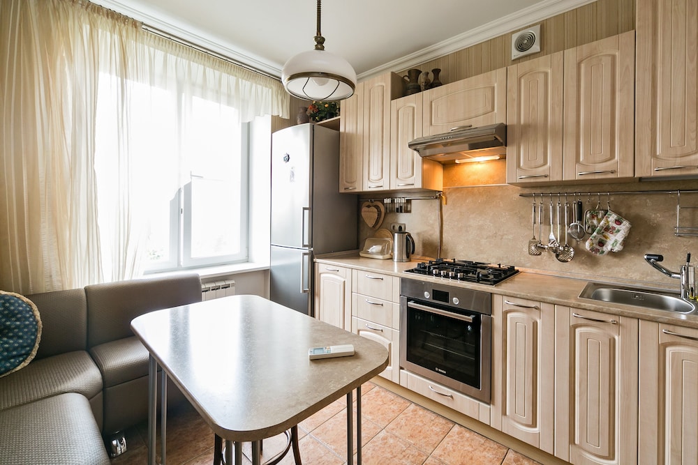 MaxRealty24 Marii Ulianovoy 12