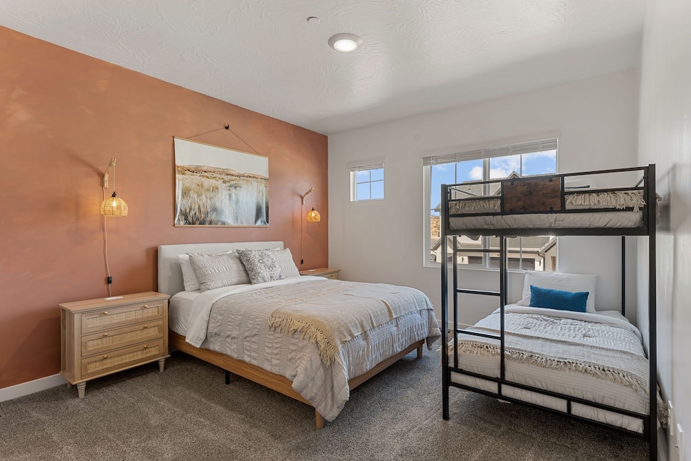 Adventure Basecamp 4 Bedroom Townhouse