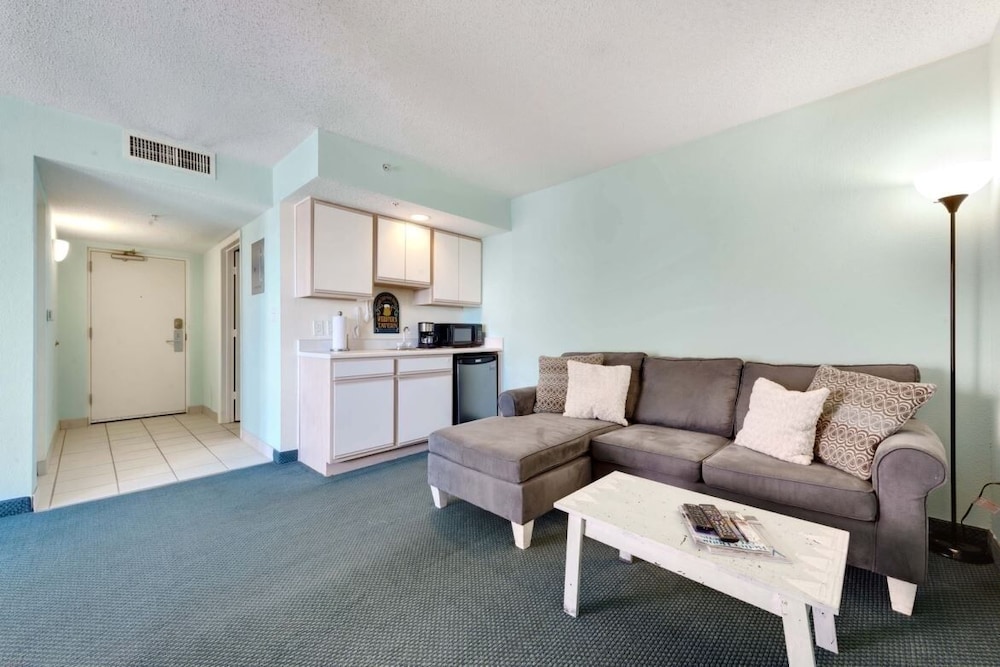 Baywatch 1831 1 Bedroom Condo