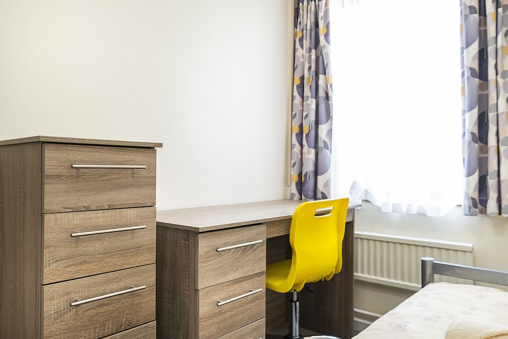 Modern Rooms - LONDON