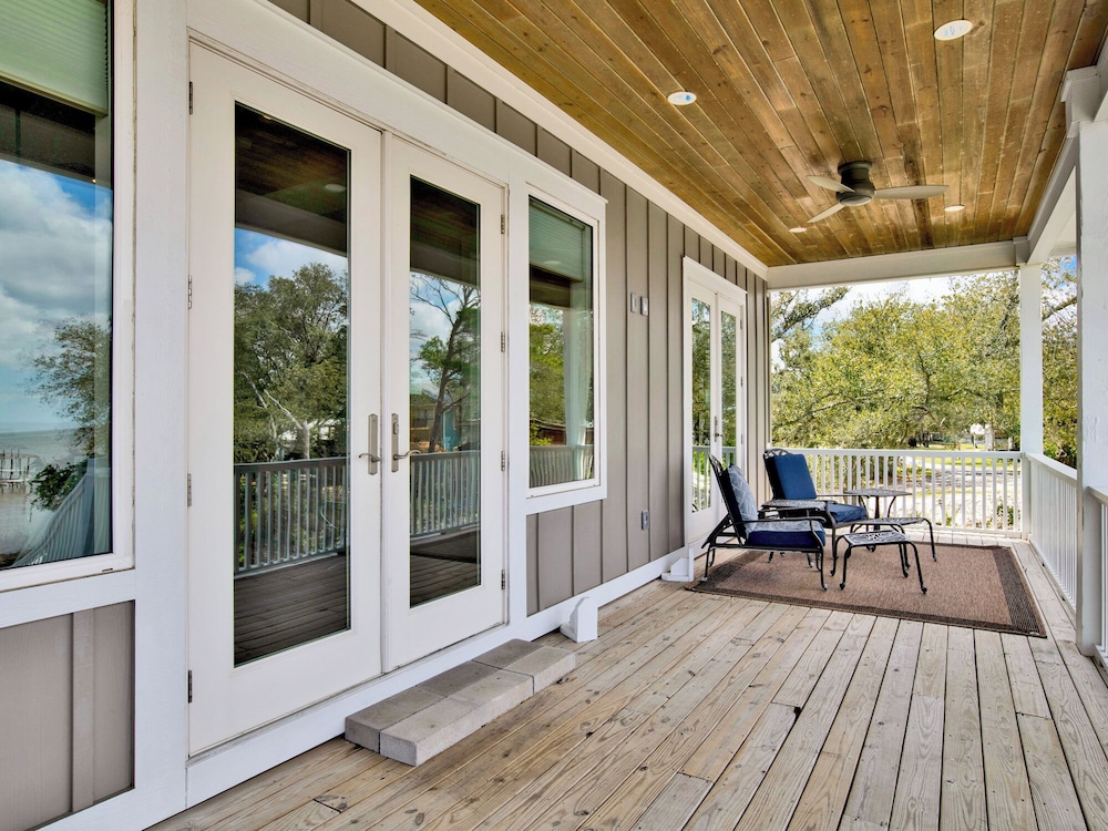 Bay Dream Believer by Southern Vacation Rentals