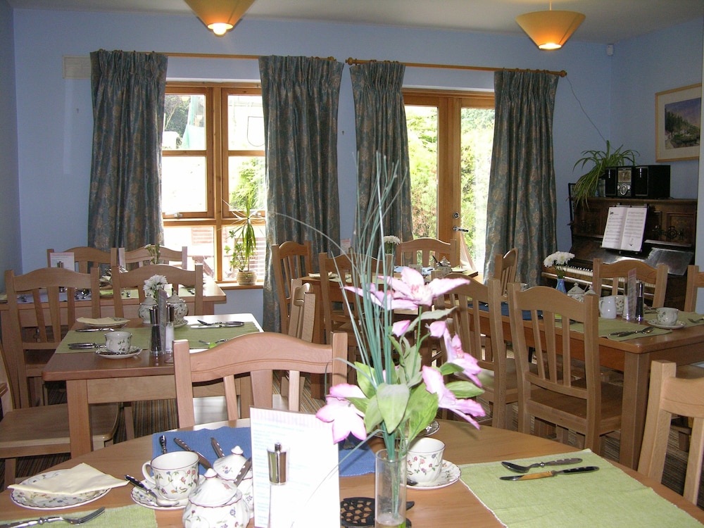 Waterford Vacations - Samuel's Heritage Bed  Breakfast - Property Image 9