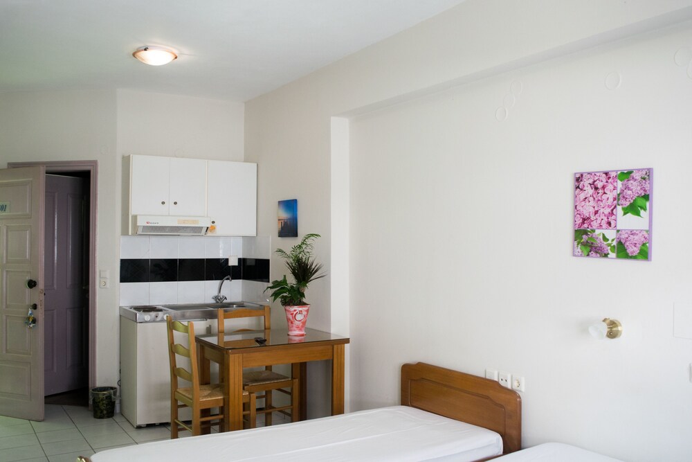 Greta Apartments