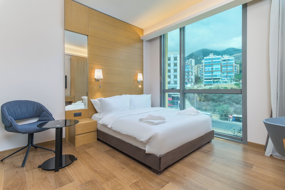 Jounieh Living - Residences by Local Host