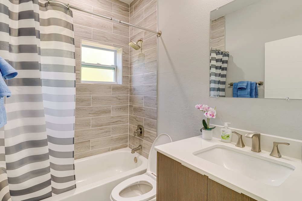 4 Mi to Golf: Quiet Lake Wales Retreat