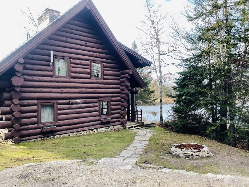 Drummond Island Resort