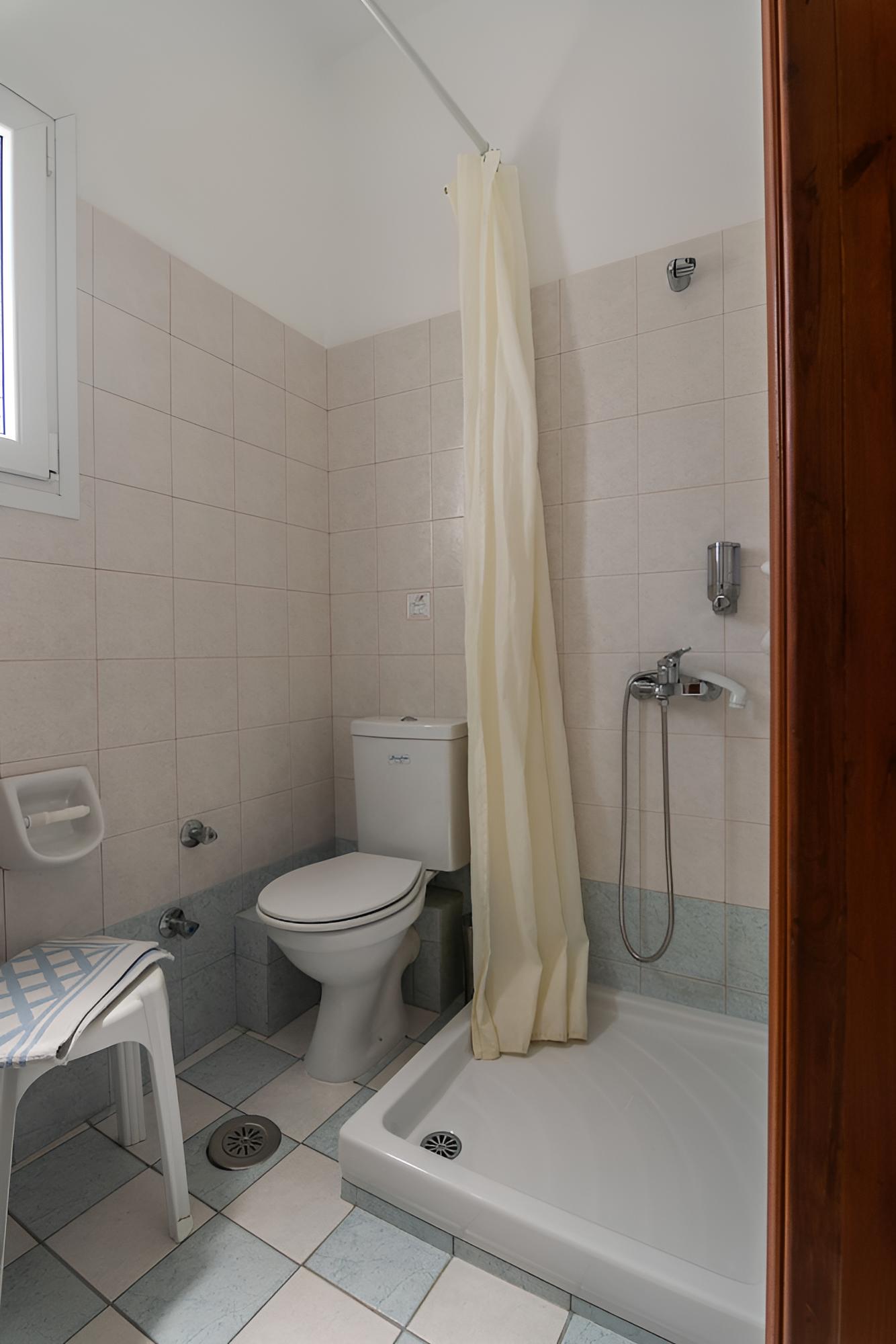 Tilemachos Rooms & Studios