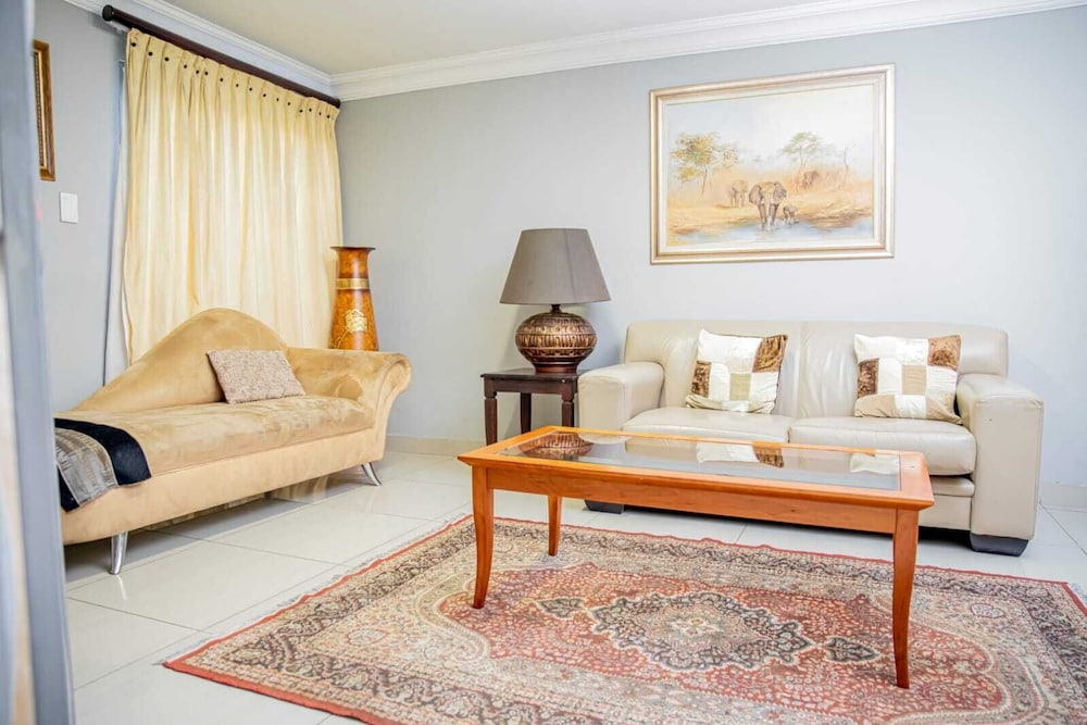 Afropolitan Guest Lodge