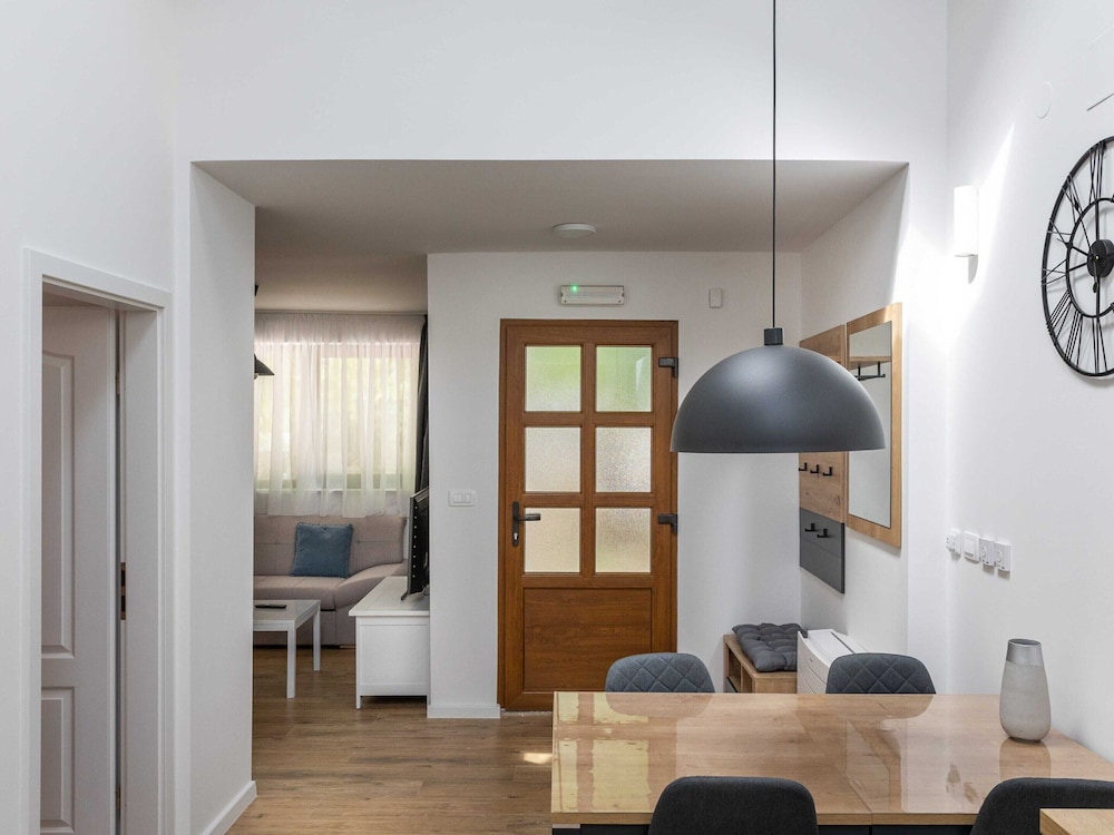 Apartment Thon - One Bedroom Apartment With Terrace and Garden View