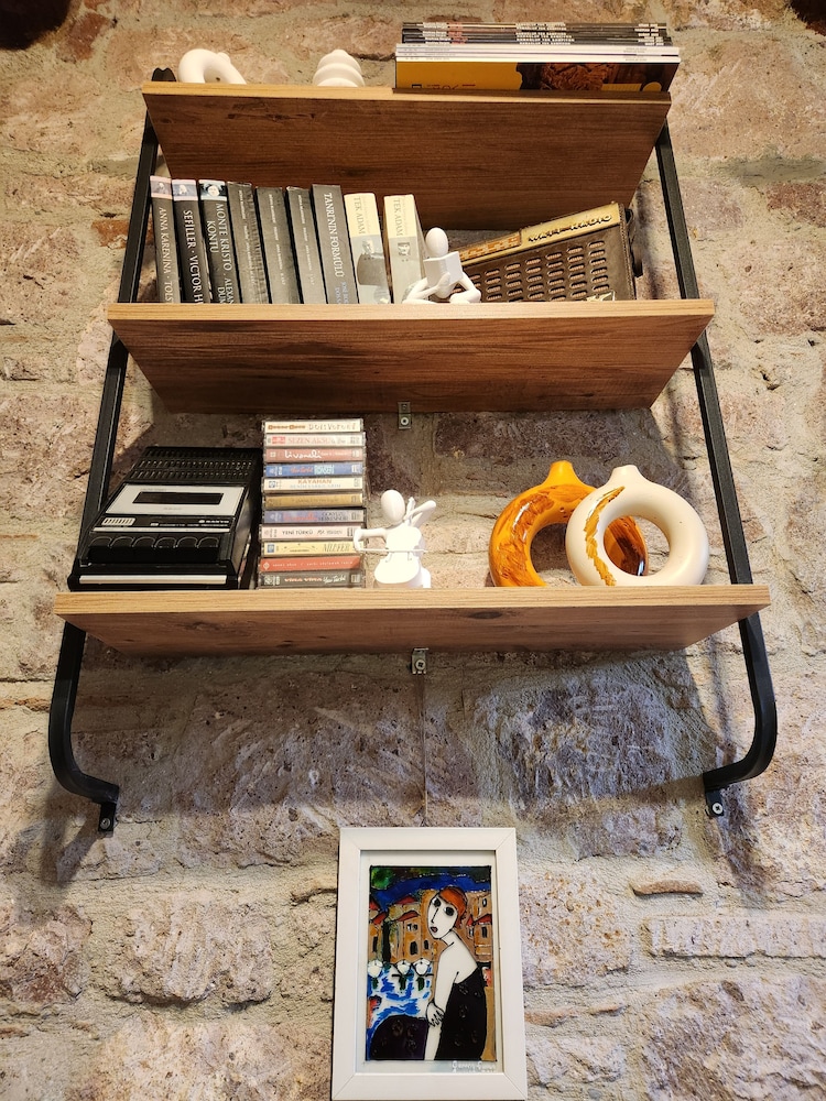 Azra Konuk Evi