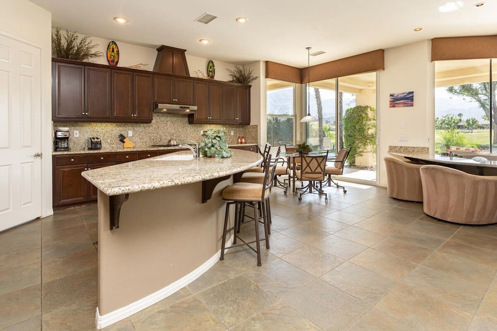 5 Star Rating Oasis Golf Pool Spa 3bed Pga West