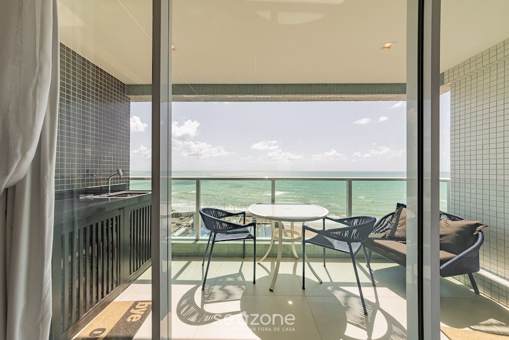 RSR - Modern Studios on the Edge of Maceio