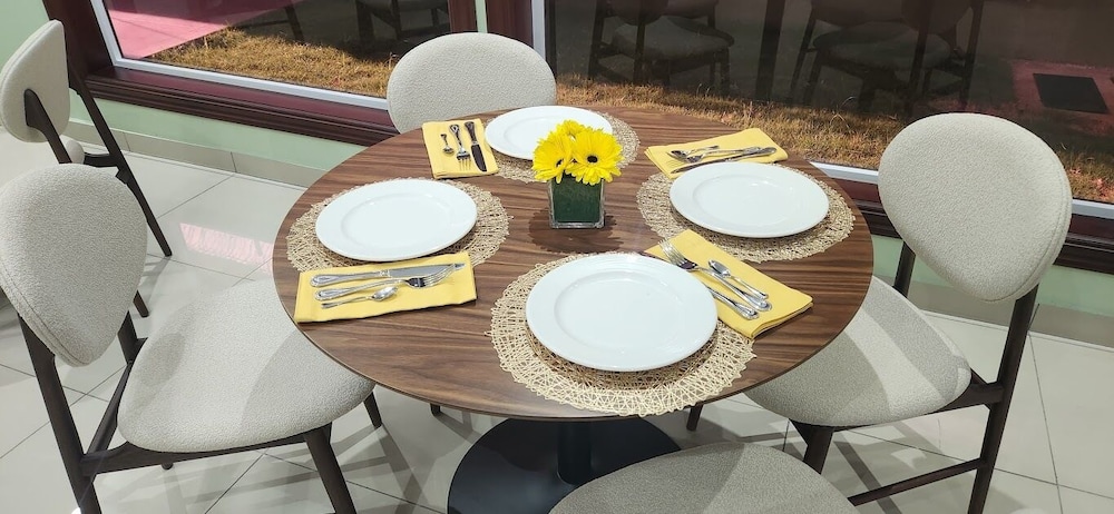 Del Pilar Bed & Breakfast