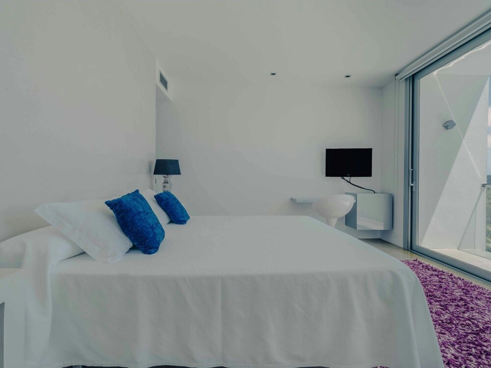 Holiday Home With Whirlpool Bathtub