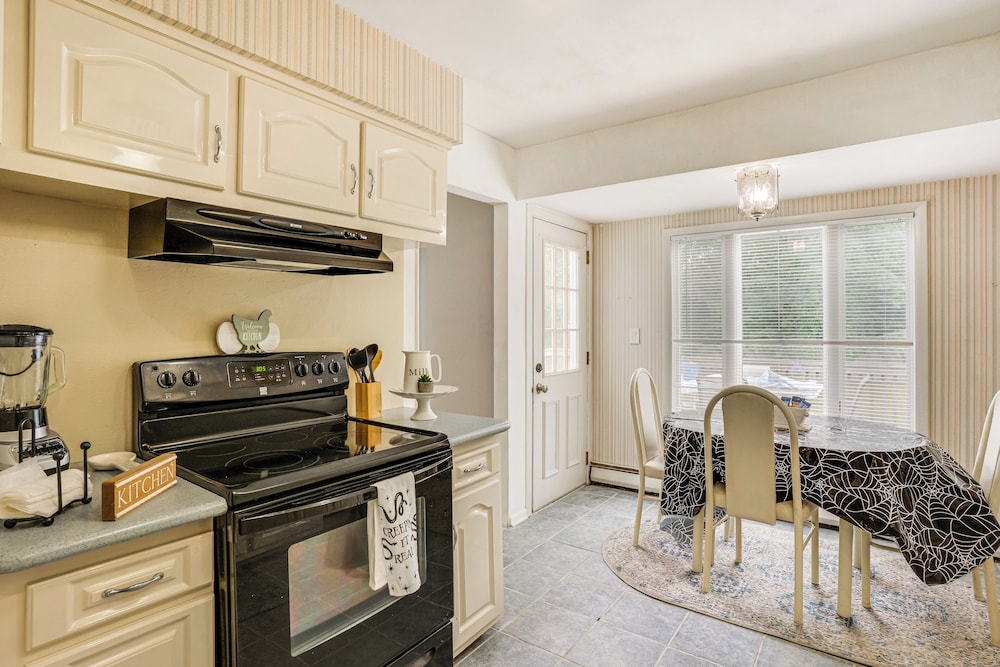 Family Home Near LIE & Blydenburgh Co Park