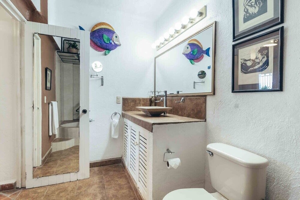 Ocean View 2Br Condo-balcony-beach-pool VDS 111