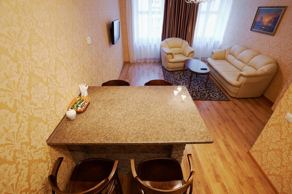 ASAO Apartments Walking Center Zone