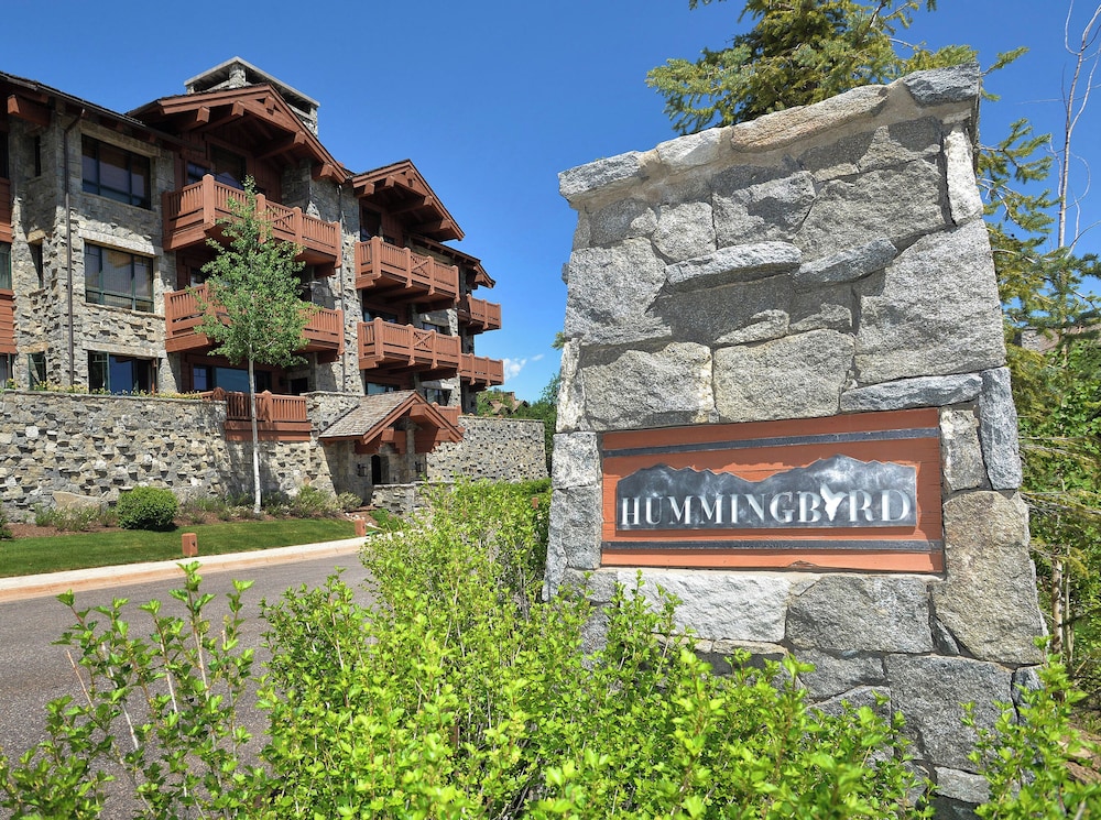 Hummingbird by Elevation Accommodations
