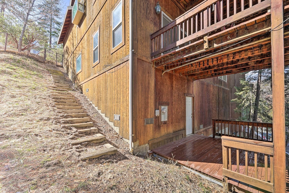 Wraparound Deck: Woodland Cabin in Lake Arrowhead view 4