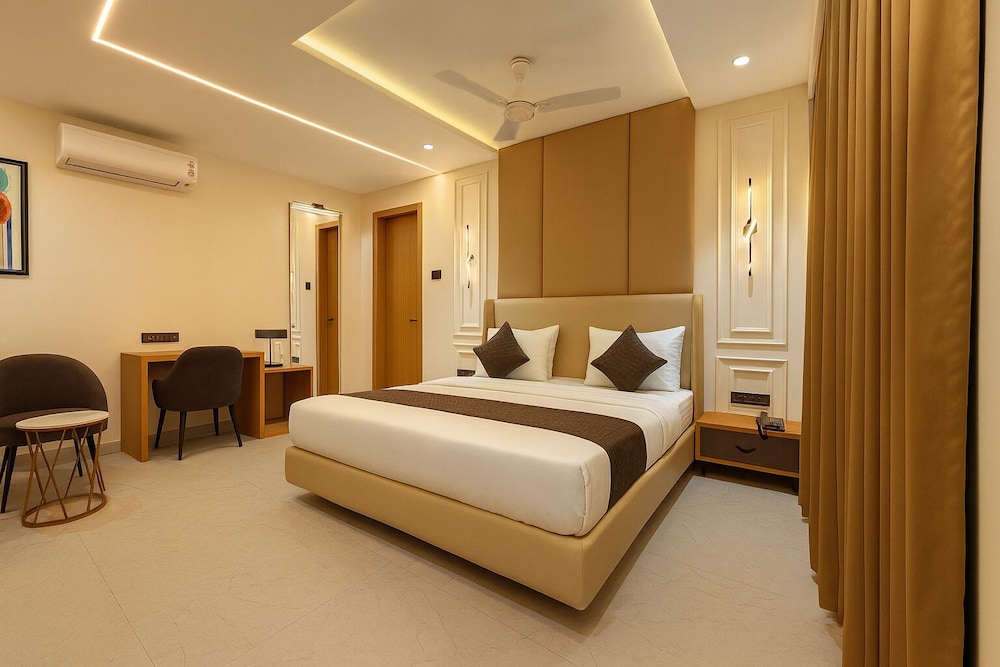 Hotel Rajshree Suites