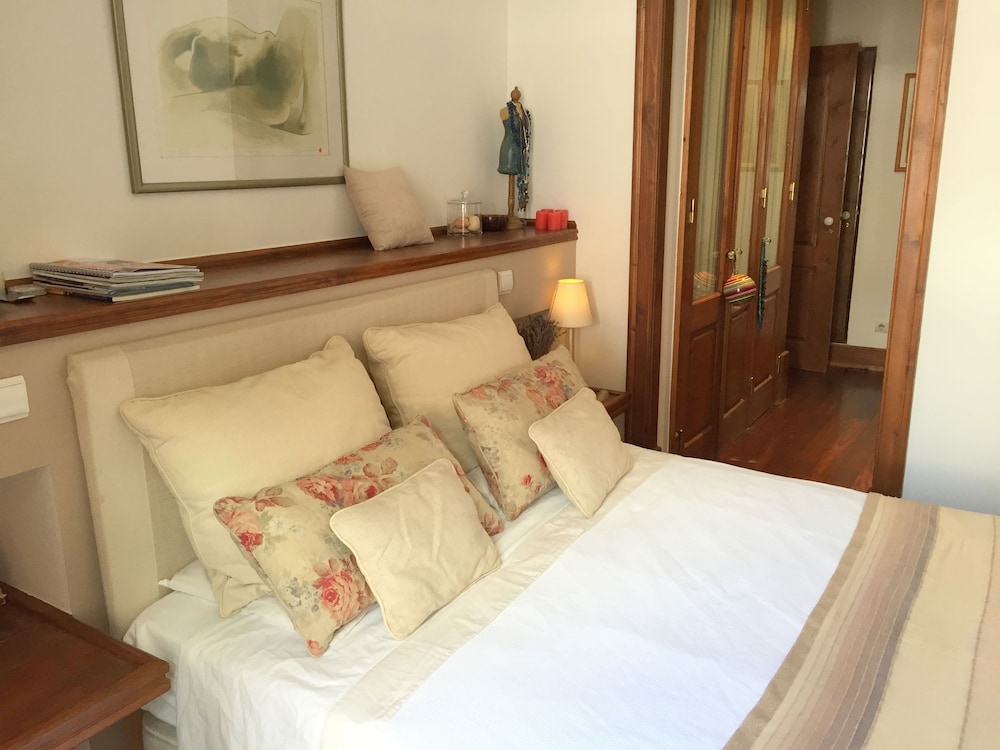 Lisbon Downtown Apartment - XVIII Century Luxury Apartment