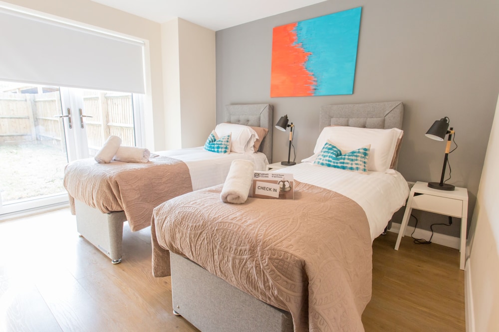 Oxford Vacations - Razia Apartments - Property Image 51