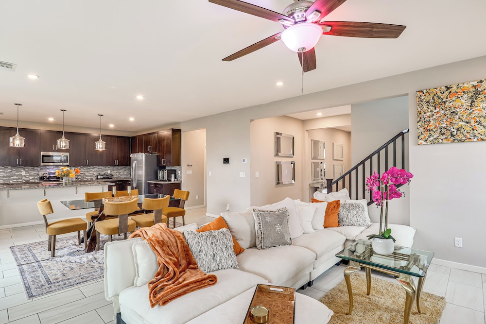 11 Mi to the Strip: Quiet Home in North Las Vegas