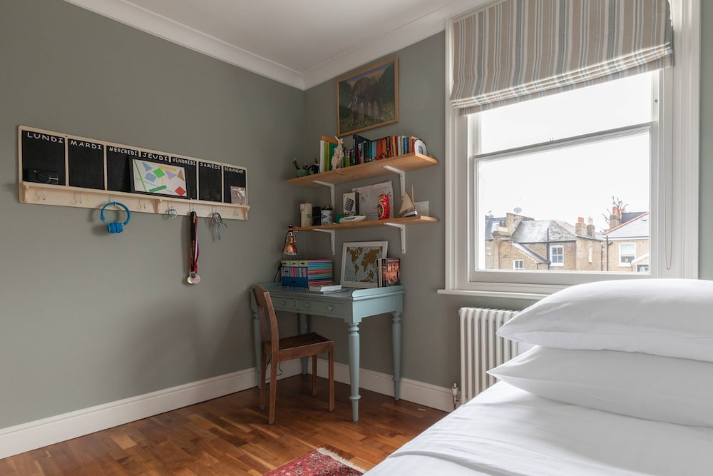 Poplar Grove II by Onefinestay
