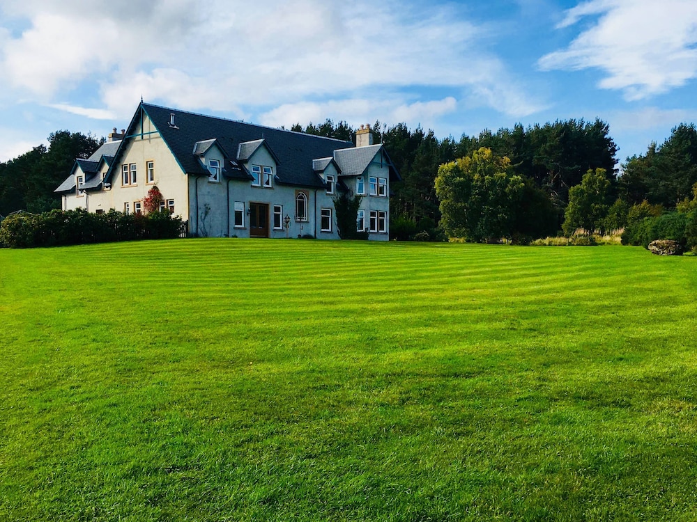 Daviot Lodge