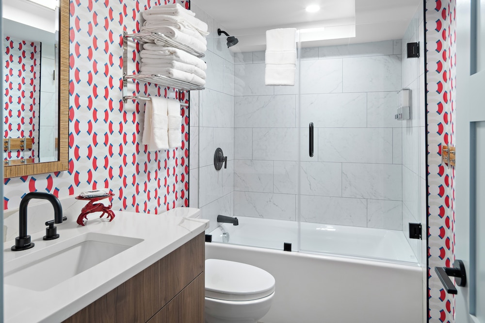 Cutwater Inn & Suites