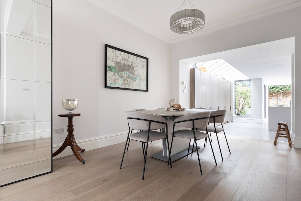 Fentiman Road II by Onefinestay