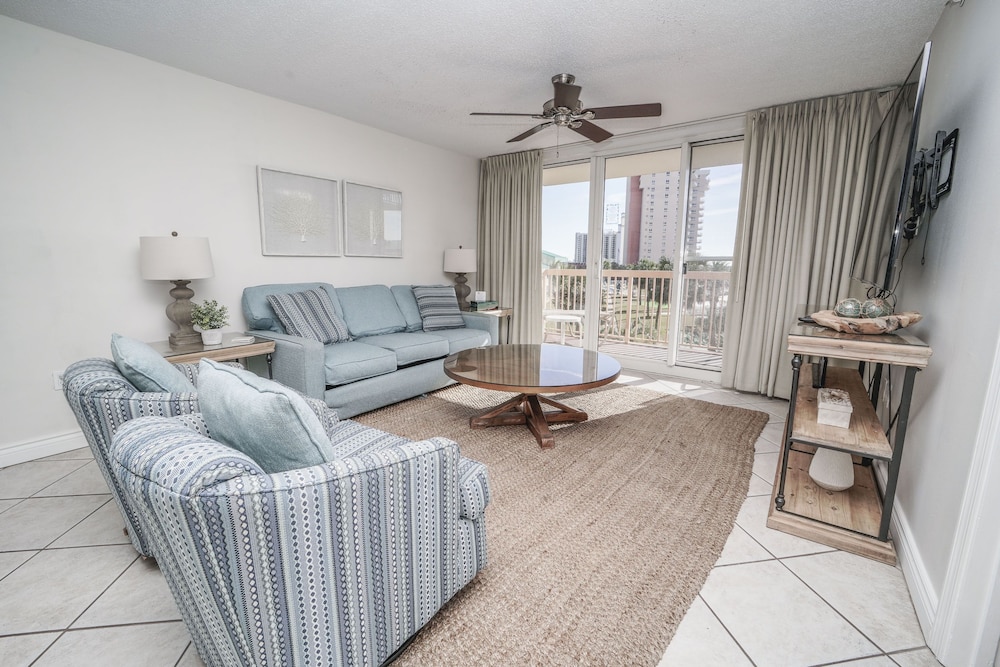 Pelican Beach Resort by Panhandle Getaways