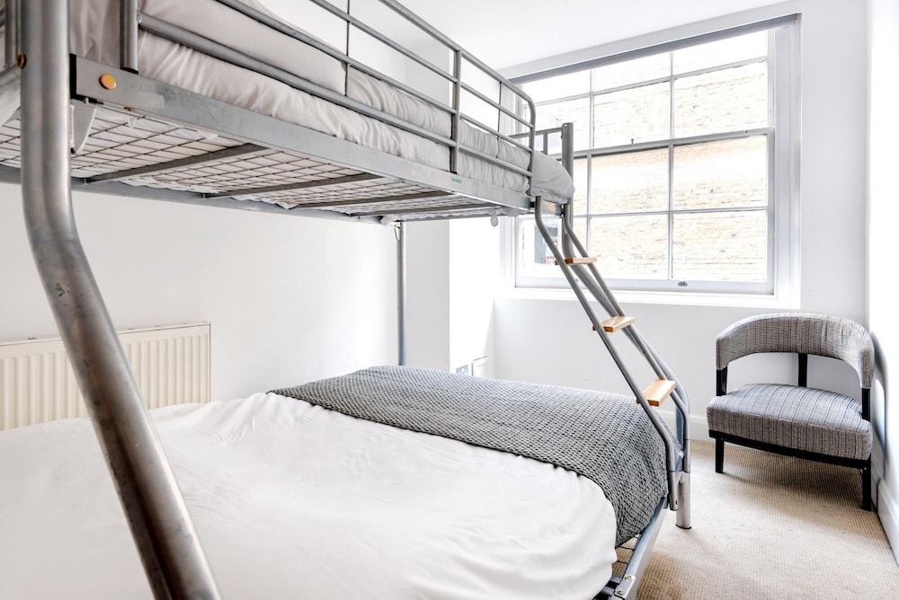 Loft Apartment With Roof Terrace in the Heart of Shoreditch