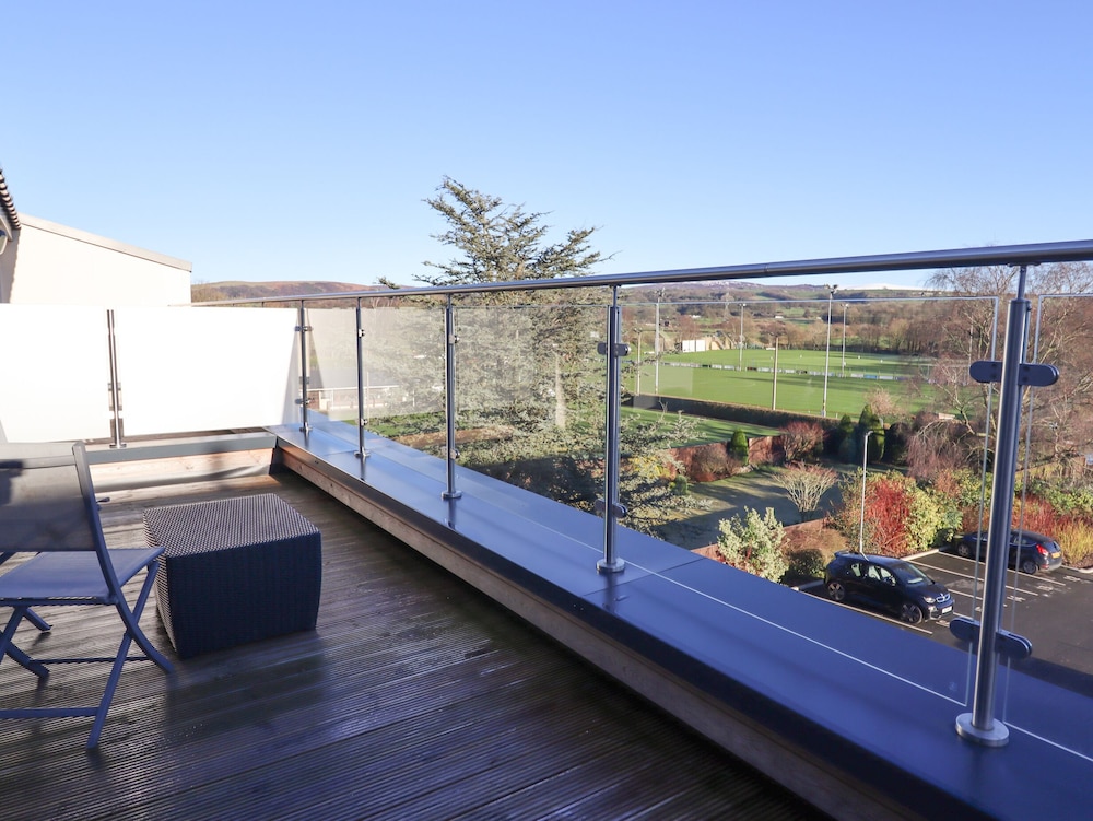 22 River View