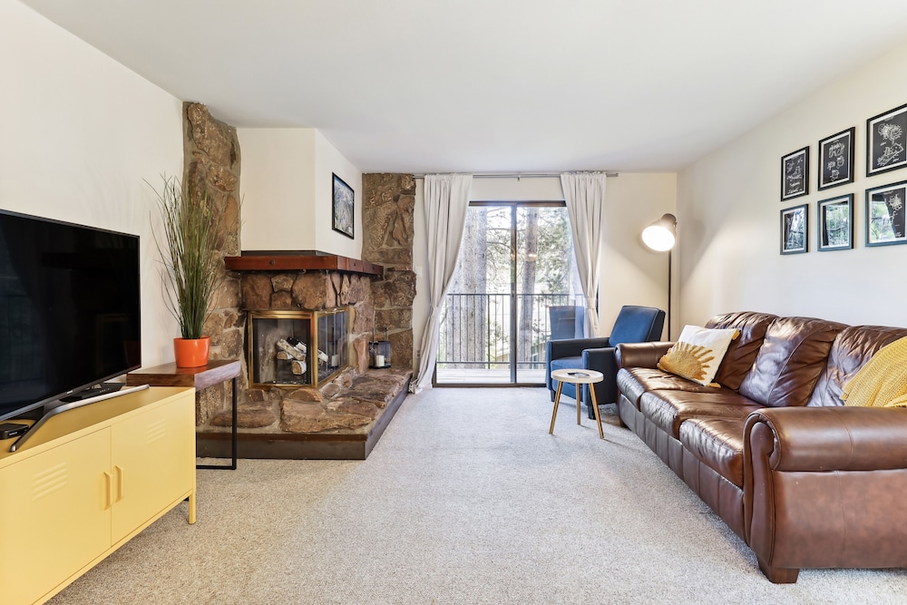 Colorado Condo ~ 3 Mi to Winter Park Resort!