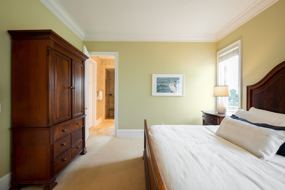 Lido by Avantstay Oceanfront Home w Pool Hot Tub Game Room Gorgeous Views