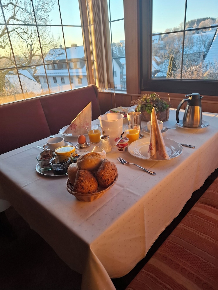 Landgasthof Zum Burghof