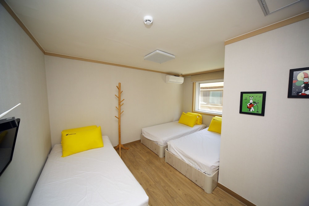 24 Guesthouse Seoul Cheongryangri