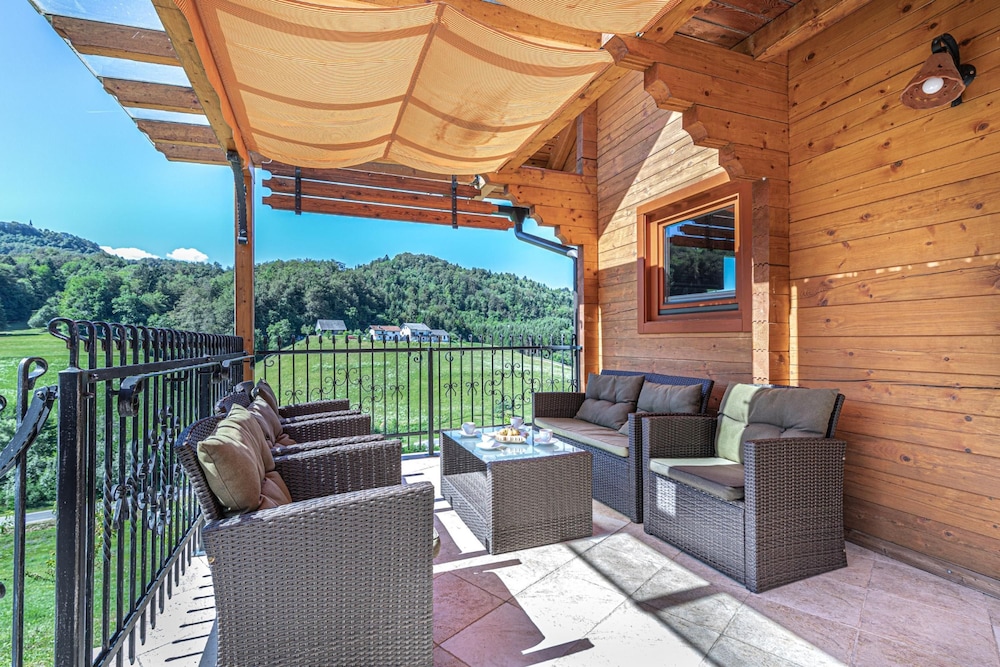 House Of Nature With Sauna And Tents