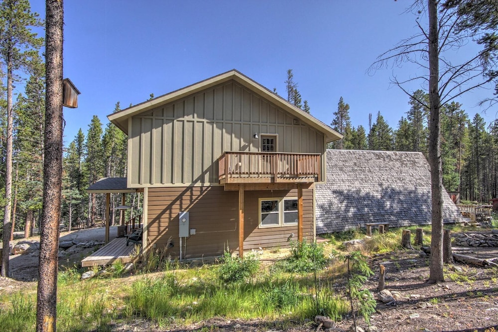 Spruce Creek Lodge 4 Bedroom Home view 4