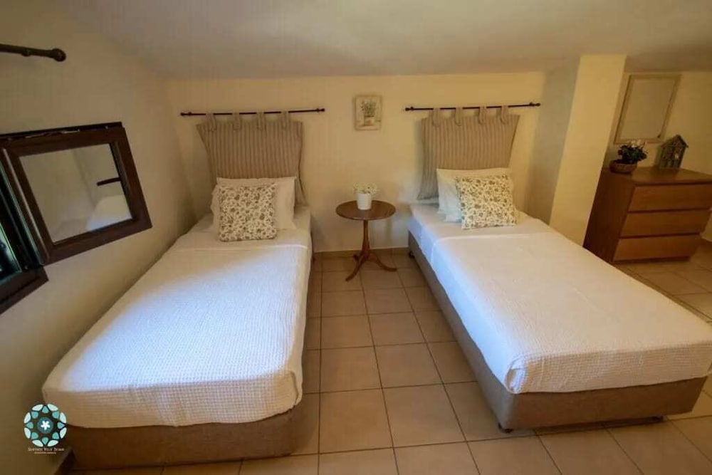 Luxury Villa Jasmine w Private Pool view 4
