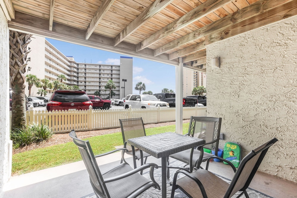 Seaside Beach 2102- Beachside Ground Floor view 5